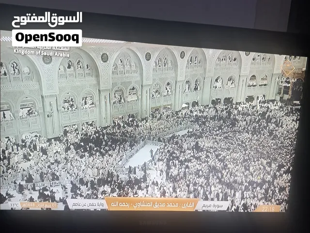 شاشة سامسونج عادية 32بوصة مستعمله بحالة جيدة ومستلزماتها