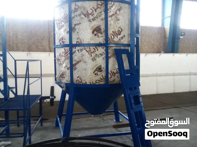 تصنيع أنواع مختلفة من الخزانات والأحواض المخصصة لتحلية المياه ومعالجة الأحماض وعمليات إنتاج الذهب.