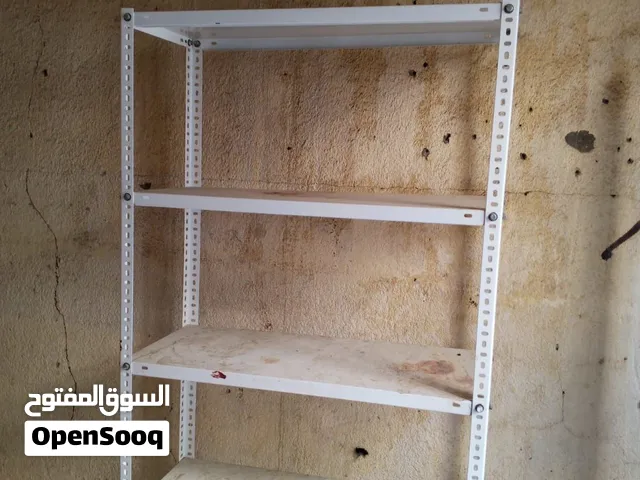 رفوف حديد عرض مستعمل نظيف