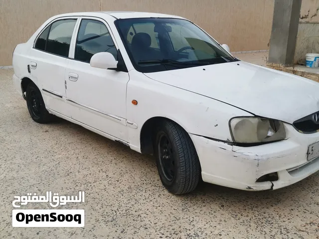 2010 هيونداي فيرنا EX