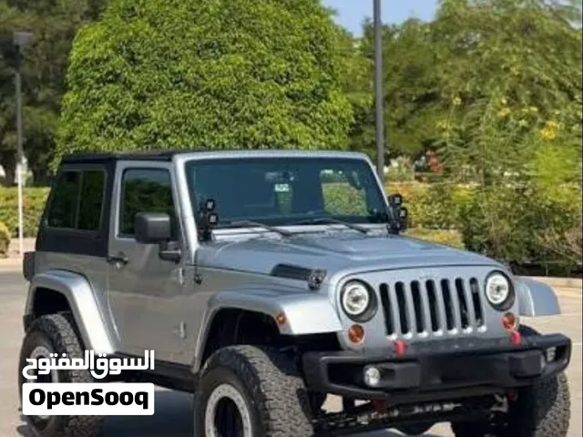 رفارف من الوكاله مع شبك من الوكاله لون رصاصي استعمال خفيف تقدر تقول جديد يركبون من موديل 2007 لي2017