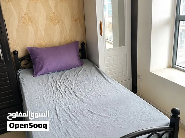 سكن بنات فقط