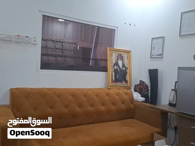 مكتب للبيع بحاله جيده