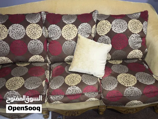 للبيع صوفه تكفي 7اشخاص ب40 دينار
