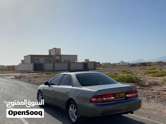 لكزس es300 1999 للبيع ب900قابل