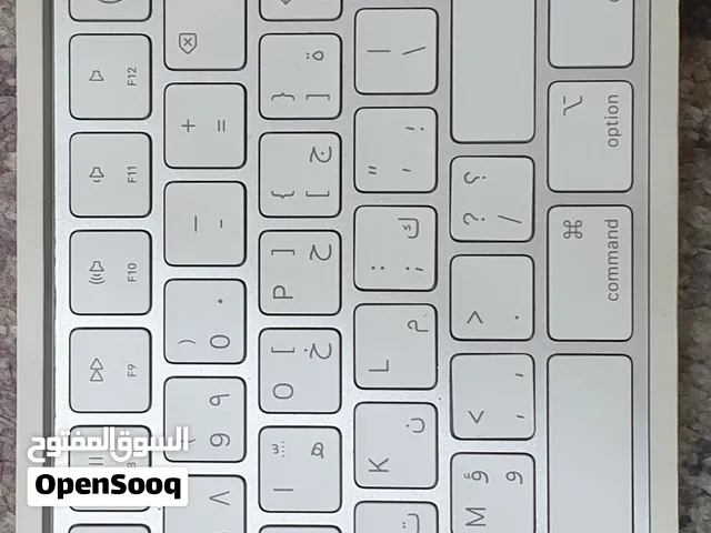 لوحة مفاتيح لاسلكية من أبل