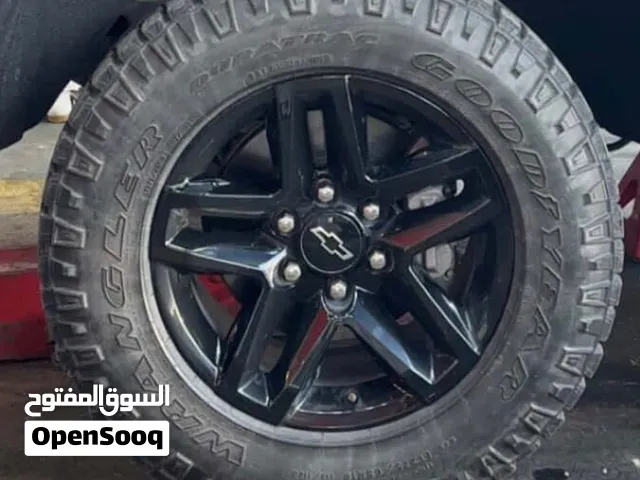Silvrado z71 trailboss 18 inch rims