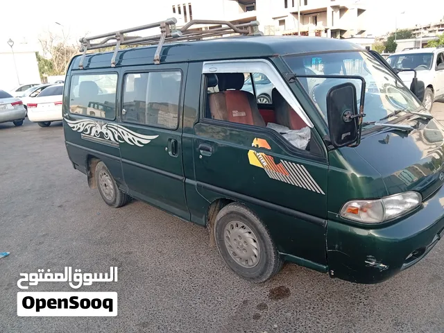 2002 هيونداي H1 GLS Plus