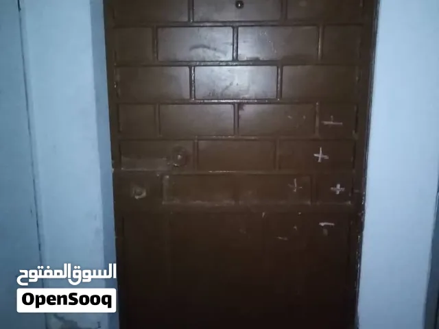 باب حديد 2 متر و10سنتم في مترو