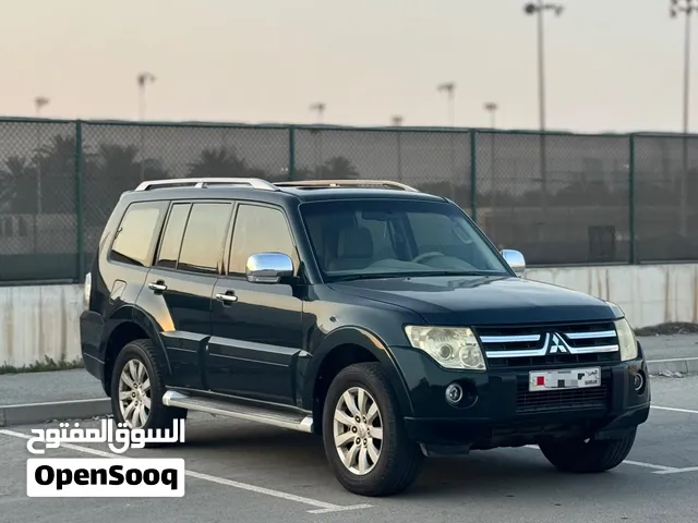 MITSUBISHI PAJERO 2010 FULL OPTION AUTOMATIC WELL MAINTAINED