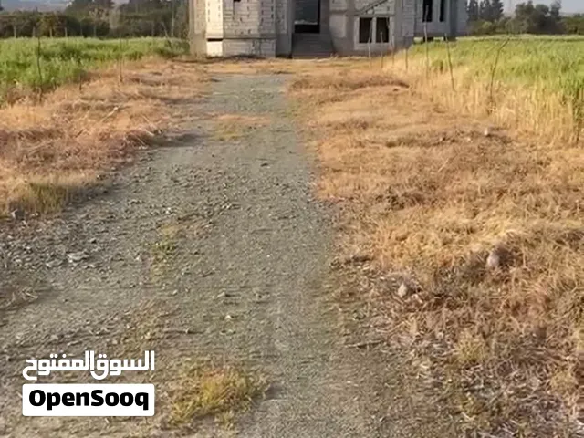 للبيع مزرعة قرب اللاذقية للبيع للضرورة