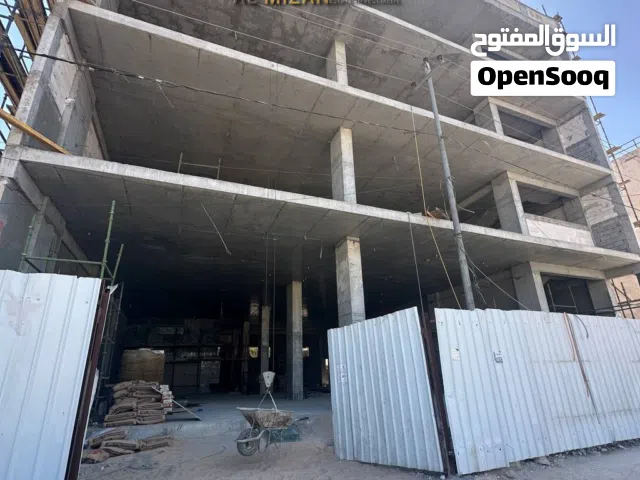 بناية تجارية حديثة للإيجـــار في البصره -حي صنعاء على شارع سايدين ابتسامة البصره