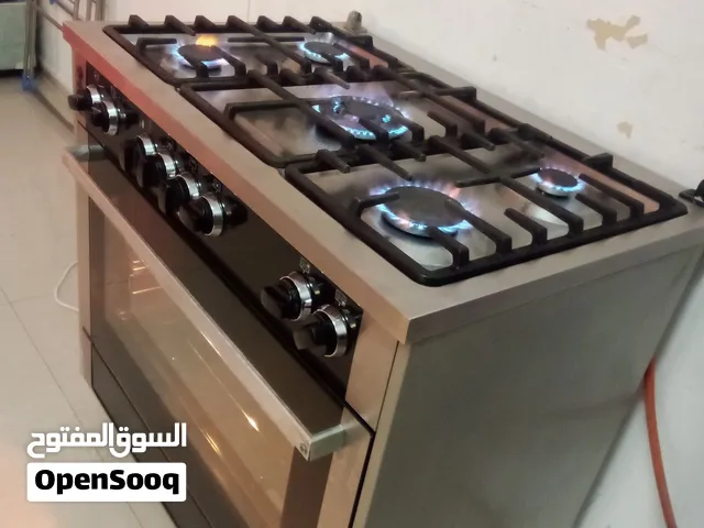 طباخة  ممتازة ممتازة مقاس 90*60 خمس عيون وفرن كلهم شغالين