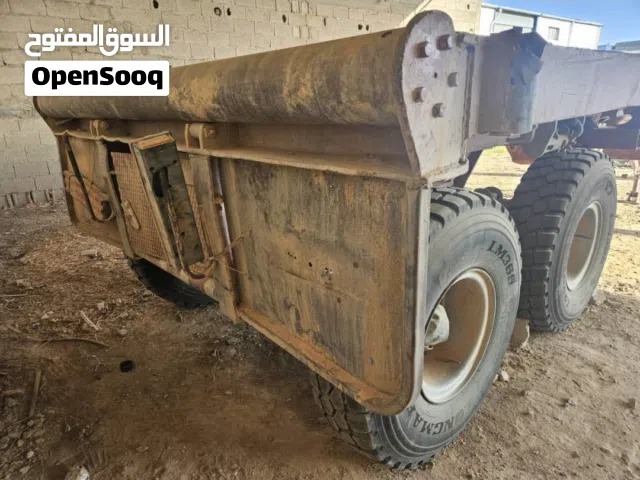 بيتينه صحراويه المانيه الطول 10.50 متر عجل اربع جدد