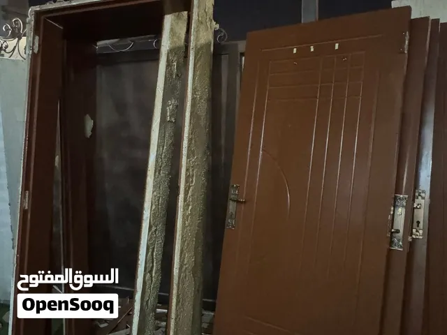 للبيع 5 ابوب مع الفريم نظيفات بسعر مغري
