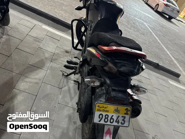 للبيع دراجات بسعر مناسب الثلاثة دراجات الدراجة بالف د.إ والثلاثة بثلاثة آلاف درهم والسعر مناسب جدا