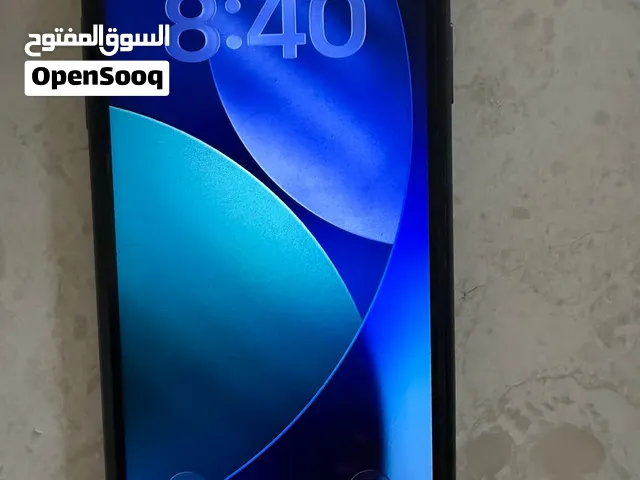 Apple iPhone 11 128 GB in Buraimi