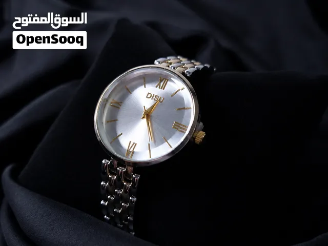 ساعة Disu — أناقة تلفت الأنظار   تصميم أنيق وعصري يجمع بين البساطة والفخامة.