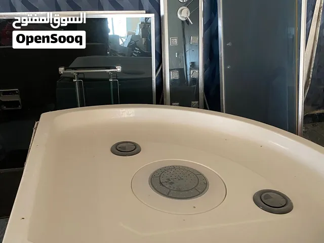 حوض جاكوزي وصاونة