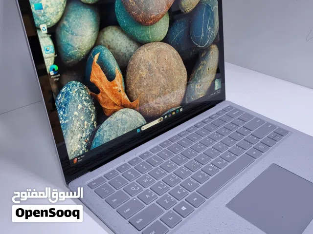 Microsoft surface Laptop 2 7th Gen Processor 2.60Ghz 2k resolution Touchscreen 4gb graphics