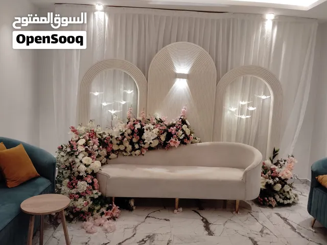 تاجير كراسي وطاولات تاجير مداخل وكوشات قهوجين وصبابين