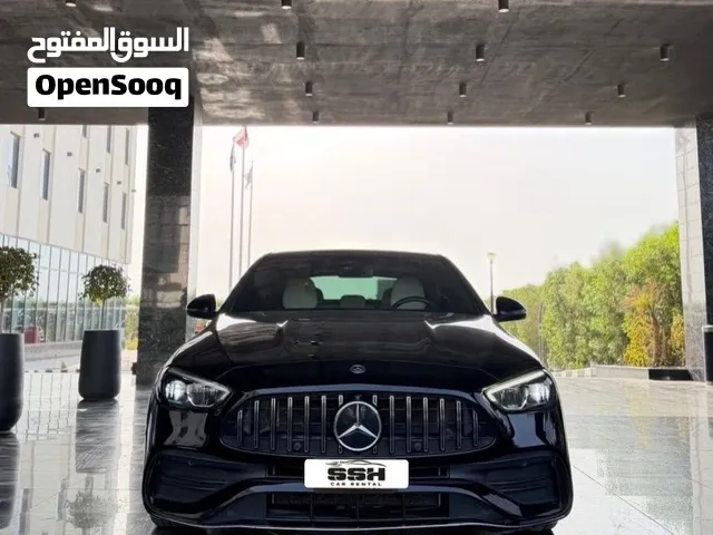 Sedan Mercedes Benz in Muscat