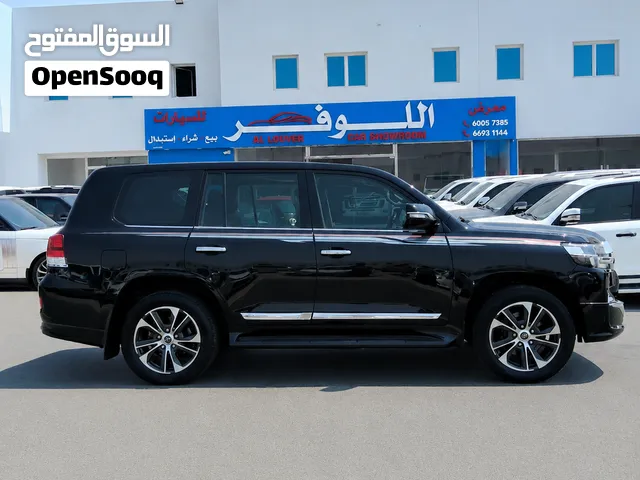 Toyota Land Cruiser GXR Grand Touring تويوتا لاند كروزر GXR جراند تورينج 8 سلندر