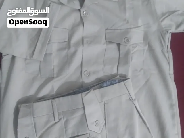 بدلة كاكى جديدة