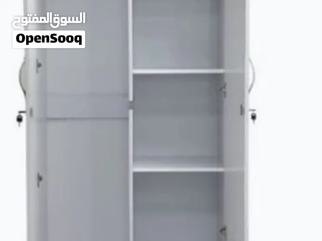 خزانة شبه جديد للبيع