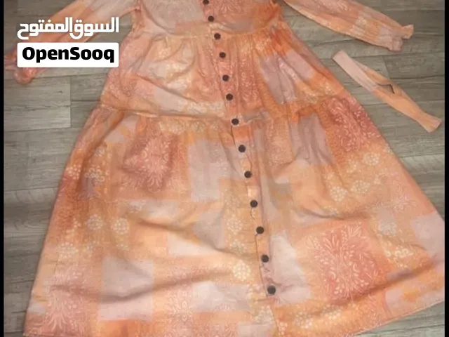 فساتين أنيقة بسعر كزيوني