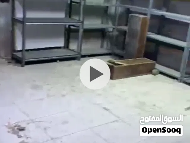 مخزن للإيجار