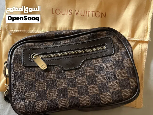 جنطة صغيرة LV