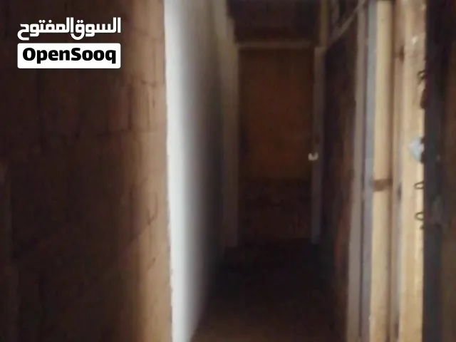 مكاتب للإيجار مساحات مختلفه بسوق امدرمان