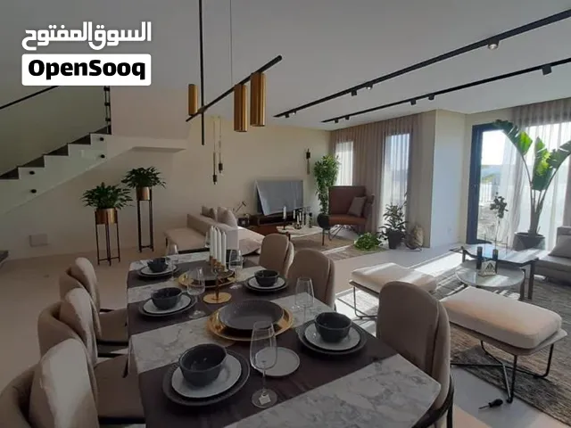 فيلا لقطة للبيع متشطبة بالتكيقات في هليوبليس الجديدة