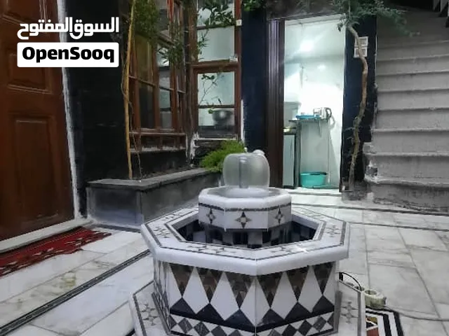 للإيجار منزل عربي 4غرف بدمشق القديمة القيمرية