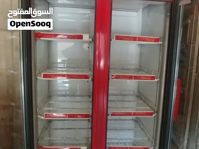 تلاجة كوكاكولا كبيرة