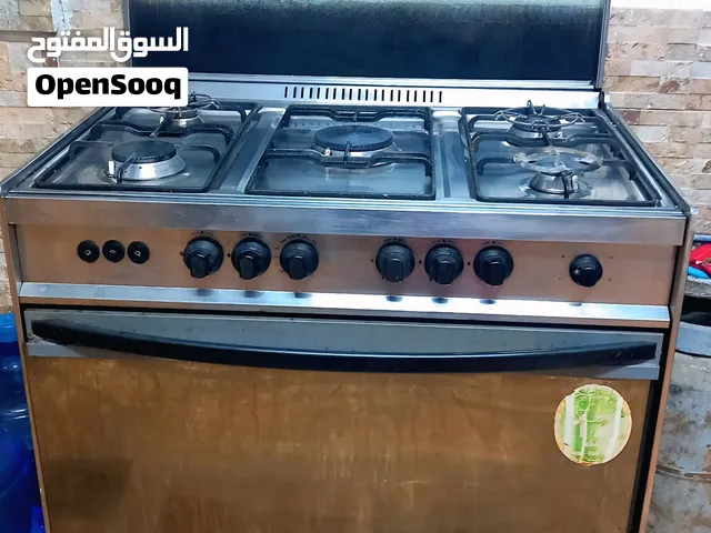 فرن يونيفيرسال مصري