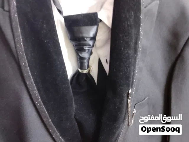بدلة عريس توكسيدو لون اسود