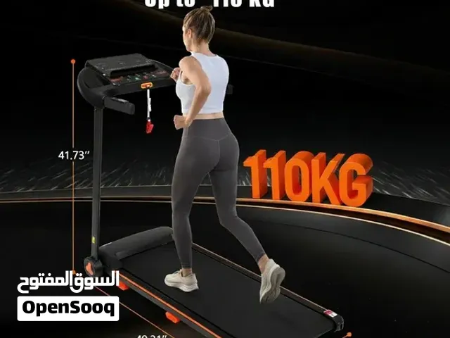 جهاز مشي كهربائي متقدم مصمم للاستخدام المنزلي والرياضي. يتحمل وزناً أقصى يصل إلى 110 كيلوغرام، مما ي