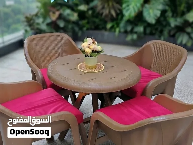 أثاث عملي يجمع بين فخامة الشكل ومتانة الاستخدام