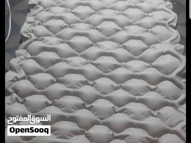 فراش طبي هوائي مستعمل نظيف شبه جديد للاشخاص الكبار والمقعدين السعر ب 15,000 ريال