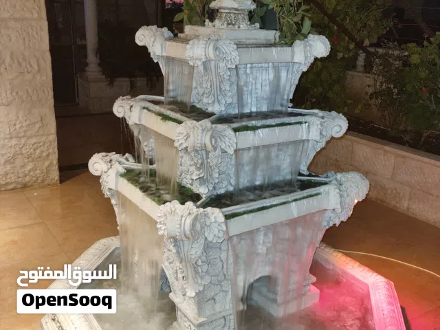 نافوره مياه جميله جدا ومن ارقى الأنواع الحجم فوق المترين واجها كامله صلاه النبي