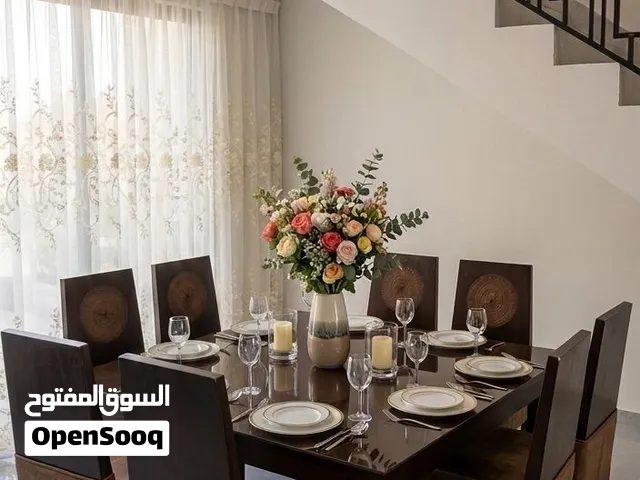 لاتفوت الفرصه! طقم سفره ملكي وفخم بتصميم كلاسيكي لـ 8 أشخاص وسطح زجاجي وخشب صلب