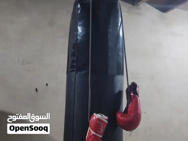 كيس ملاكمة مع توابعه في شارع خولان جولة الثلاثين
