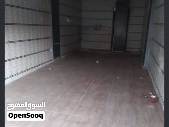 اربد تحت المخفر الشمالي مخزن للأيجار