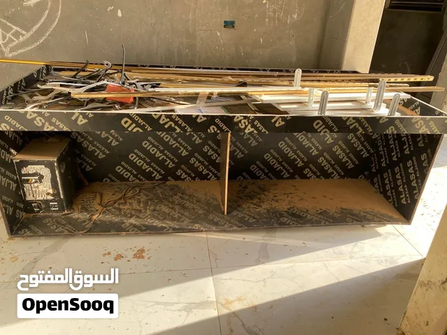 طاوله عرض ملابس داخليه الجديد قاعده حت شهرين مصكرتش سبب بيع تصفيت محل