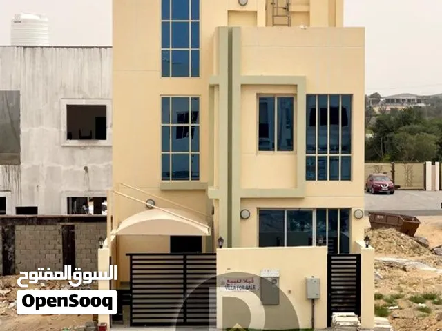 تاون هاوس للايجار في الزاهية  قريب المسجد والخدمات ومول السفير