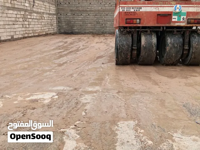 أعمال قلع وحفر وحدة ونقل الأنقاض