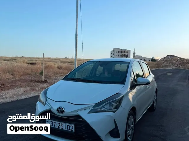 تويوتا يارس هاتش باك بنزين