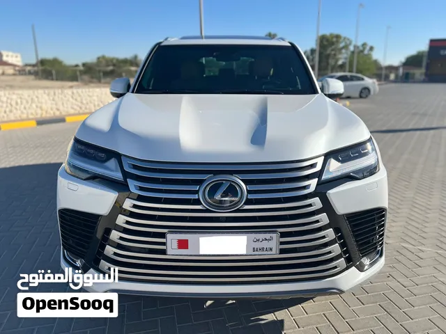 LEXUS LX600